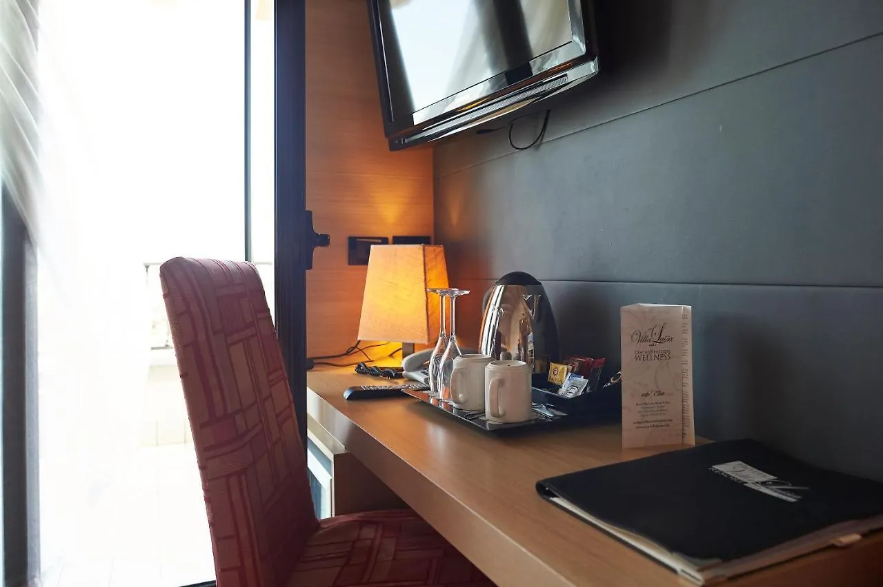 **** Aparthotel Villa Luisa Resort & Luxury Apartments San Felice del Benaco Italy