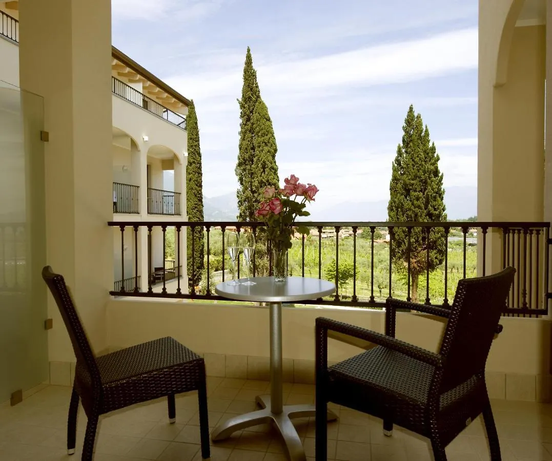 Villa Luisa Resort & Luxury Apartments San Felice del Benaco 4*,