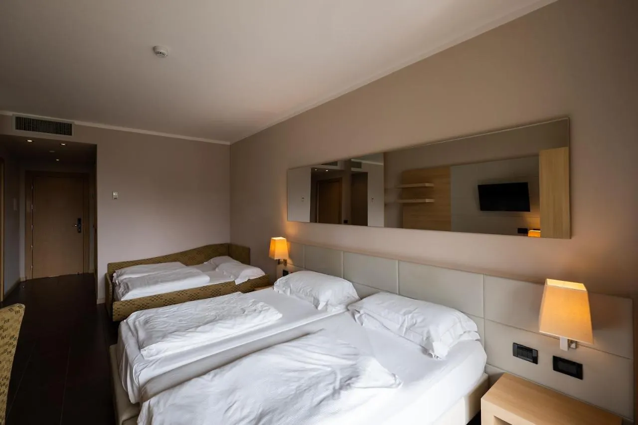 Villa Luisa Resort & Luxury Apartments San Felice del Benaco