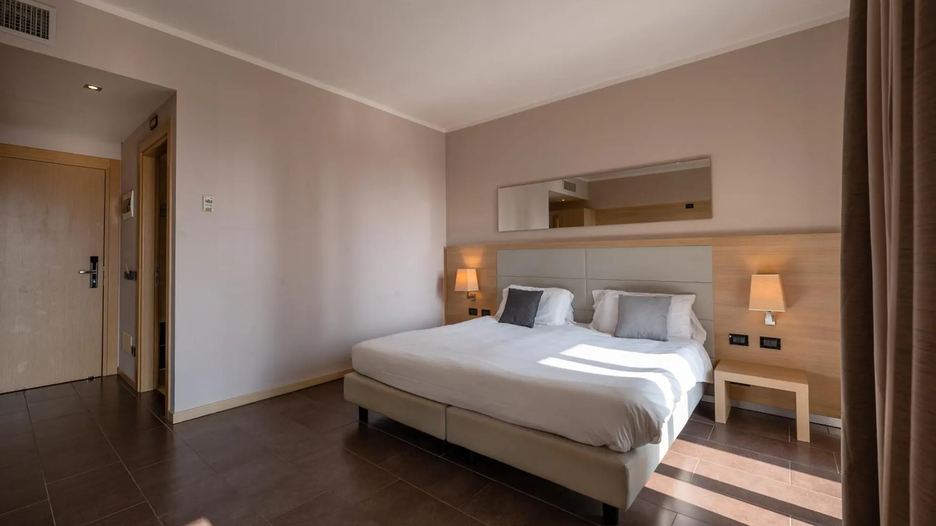 Aparthotel Villa Luisa Resort & Luxury Apartments San Felice del Benaco