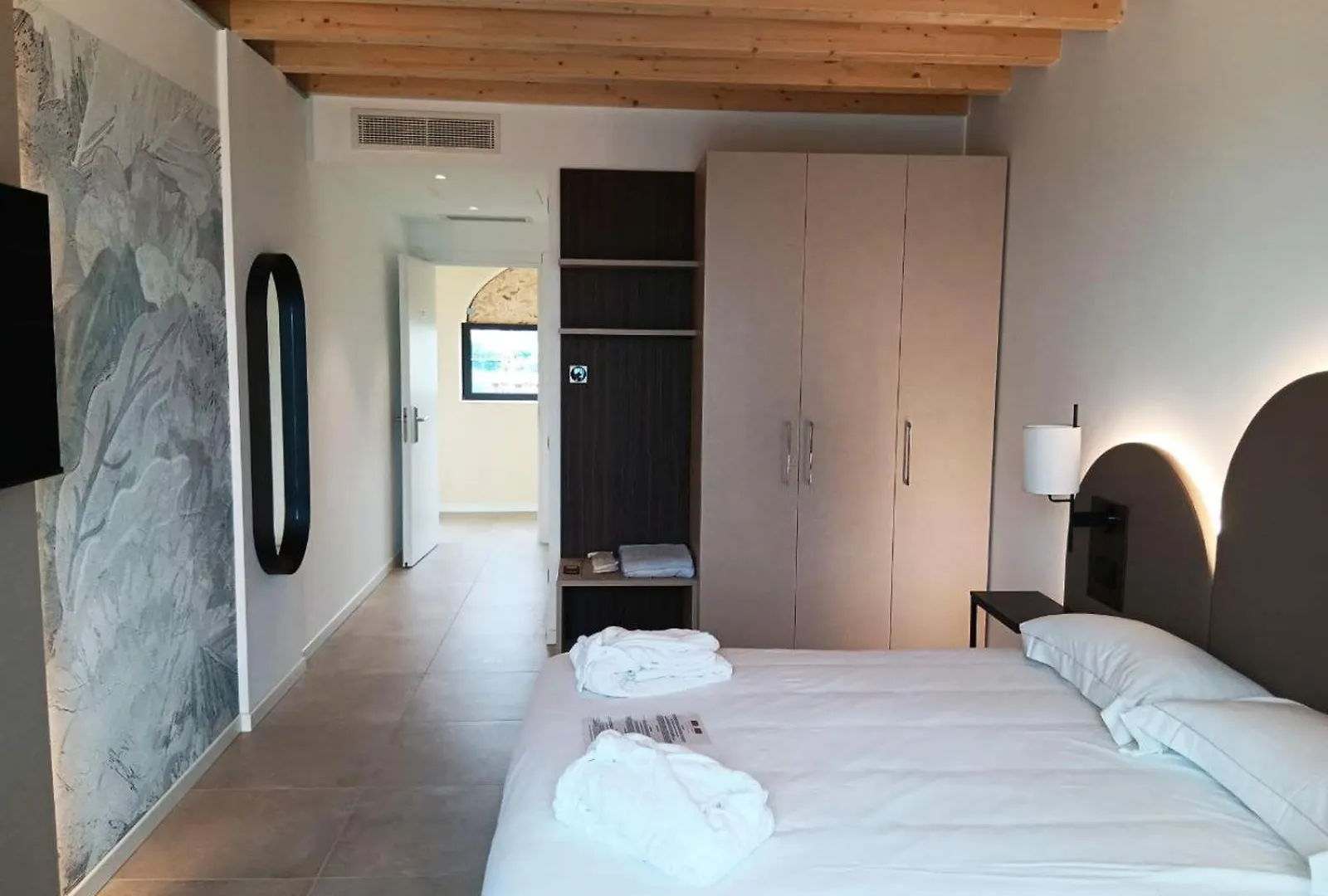 Villa Luisa Resort & Luxury Apartments San Felice del Benaco Italy