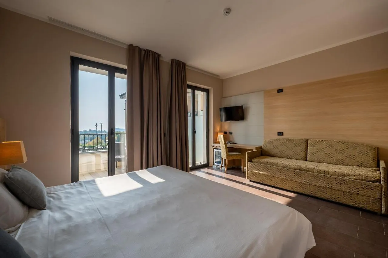 Aparthotel Villa Luisa Resort & Luxury Apartments San Felice del Benaco