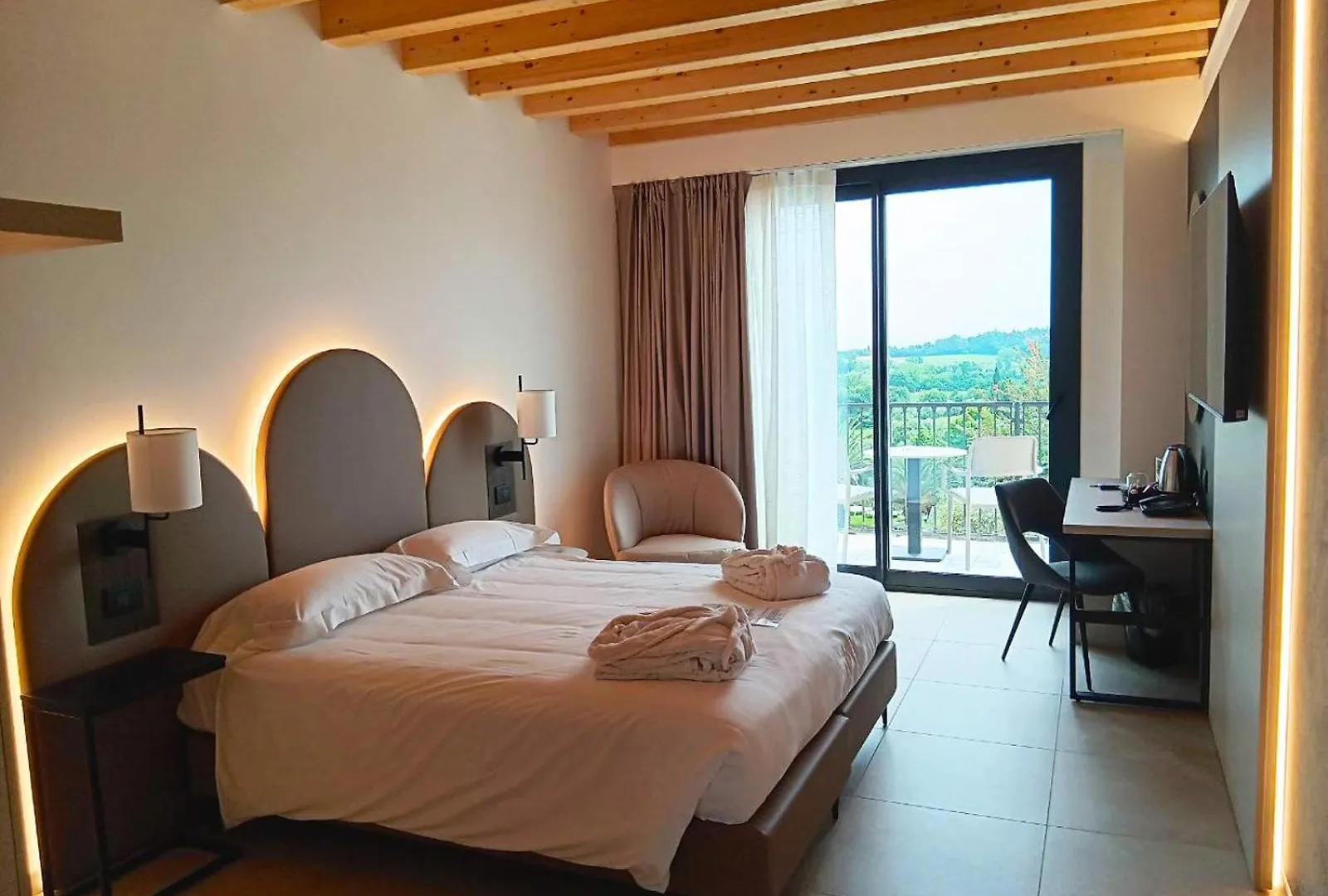 Villa Luisa Resort & Luxury Apartments San Felice del Benaco